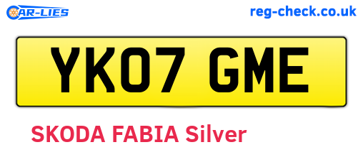 YK07GME are the vehicle registration plates.