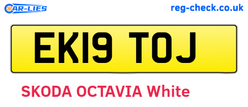 EK19TOJ are the vehicle registration plates.