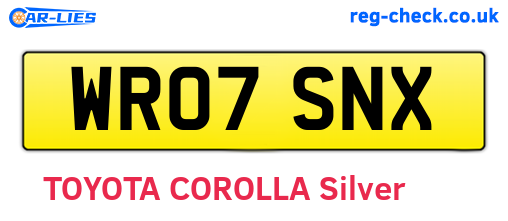 WR07SNX are the vehicle registration plates.