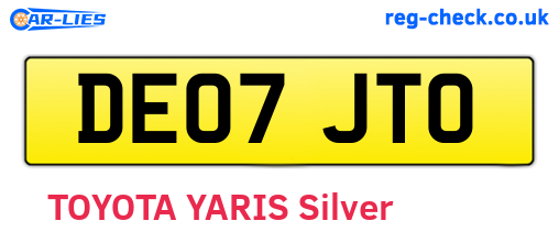 DE07JTO are the vehicle registration plates.