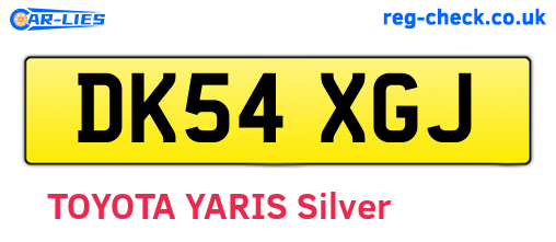DK54XGJ are the vehicle registration plates.