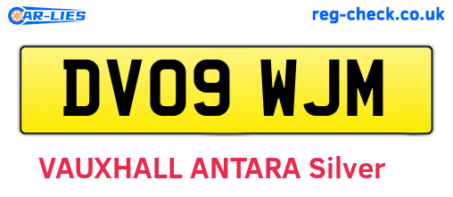 DV09WJM are the vehicle registration plates.