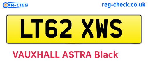 LT62XWS are the vehicle registration plates.