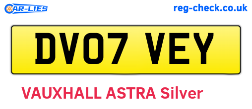 DV07VEY are the vehicle registration plates.