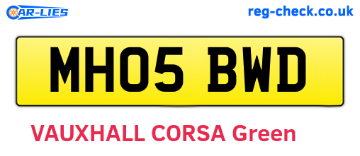 MH05BWD are the vehicle registration plates.