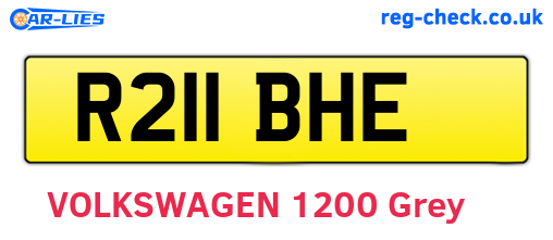 R211BHE are the vehicle registration plates.