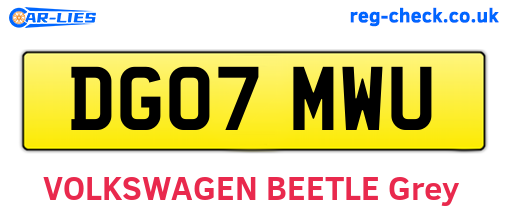 DG07MWU are the vehicle registration plates.