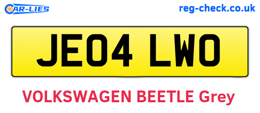 JE04LWO are the vehicle registration plates.