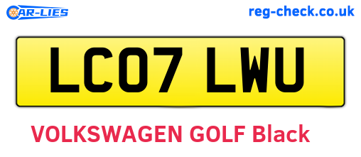 LC07LWU are the vehicle registration plates.