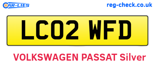 LC02WFD are the vehicle registration plates.