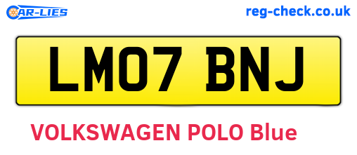 LM07BNJ are the vehicle registration plates.