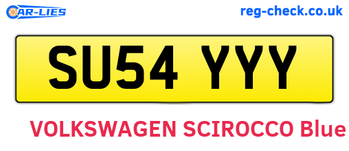 SU54YYY are the vehicle registration plates.
