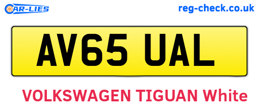 AV65UAL are the vehicle registration plates.