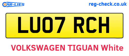 LU07RCH are the vehicle registration plates.