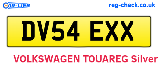 DV54EXX are the vehicle registration plates.