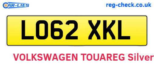 LO62XKL are the vehicle registration plates.