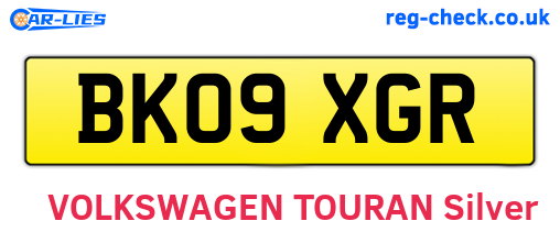BK09XGR are the vehicle registration plates.