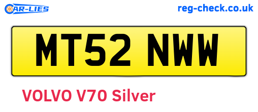 MT52NWW are the vehicle registration plates.