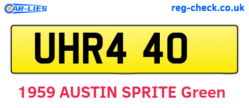 UHR440 are the vehicle registration plates.