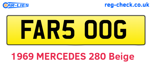 FAR500G are the vehicle registration plates.
