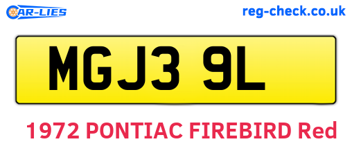 MGJ39L are the vehicle registration plates.