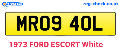 MRO940L are the vehicle registration plates.