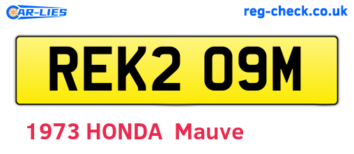 REK209M are the vehicle registration plates.