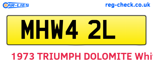 MHW42L are the vehicle registration plates.