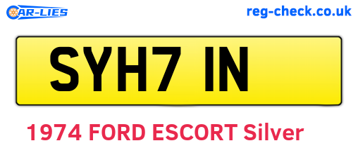 SYH71N are the vehicle registration plates.