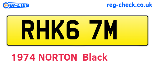 RHK67M are the vehicle registration plates.