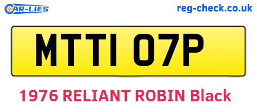 MTT107P are the vehicle registration plates.