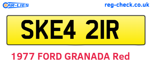SKE421R are the vehicle registration plates.