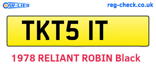 TKT51T are the vehicle registration plates.