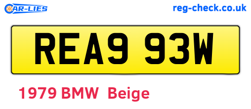 REA993W are the vehicle registration plates.