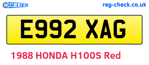 E992XAG are the vehicle registration plates.