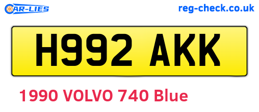 H992AKK are the vehicle registration plates.