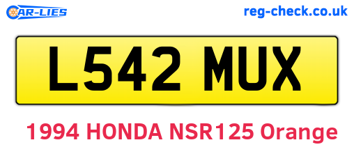 L542MUX are the vehicle registration plates.