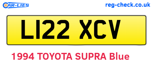 L122XCV are the vehicle registration plates.
