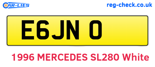 E6JNO are the vehicle registration plates.