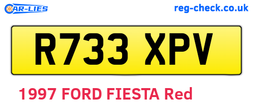 R733XPV are the vehicle registration plates.