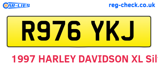R976YKJ are the vehicle registration plates.