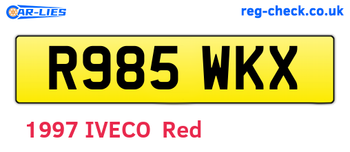 R985WKX are the vehicle registration plates.