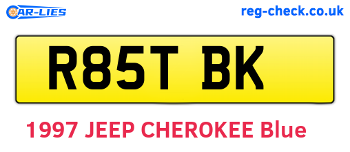 R85TBK are the vehicle registration plates.