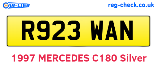 R923WAN are the vehicle registration plates.
