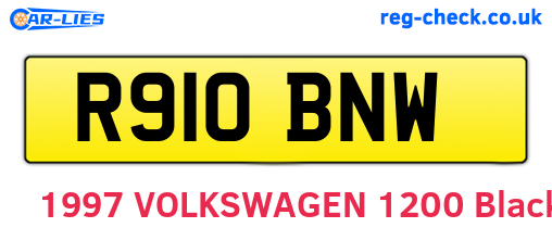 R910BNW are the vehicle registration plates.