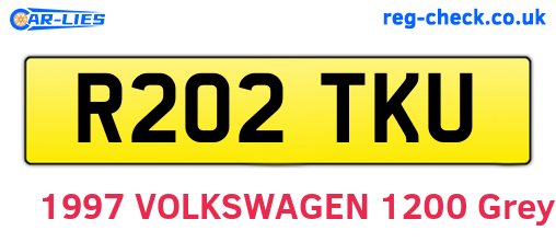 R202TKU are the vehicle registration plates.