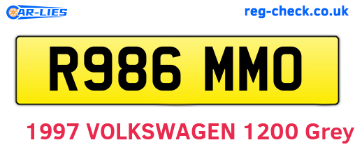 R986MMO are the vehicle registration plates.