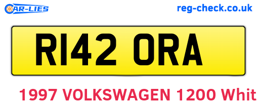 R142ORA are the vehicle registration plates.