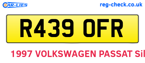 R439OFR are the vehicle registration plates.