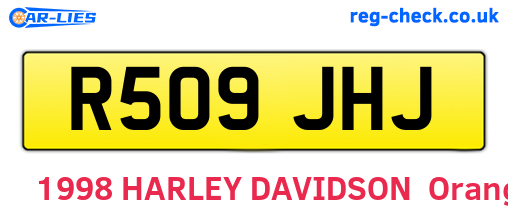 R509JHJ are the vehicle registration plates.